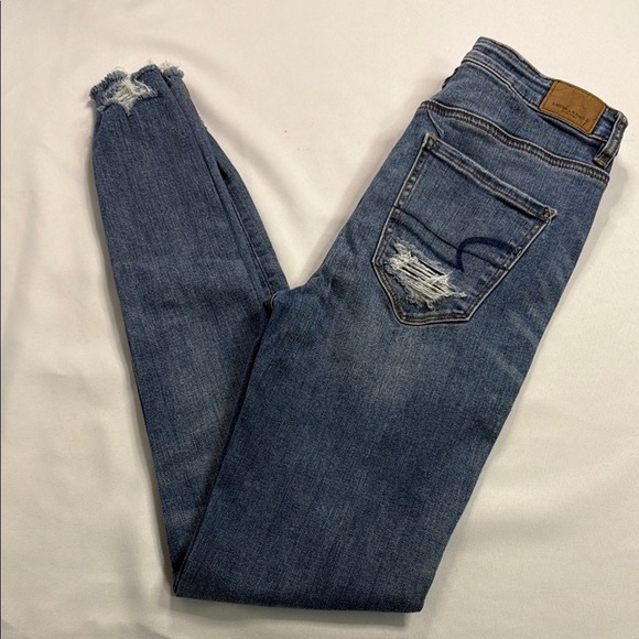 American Eagle Outfitters Medium Blue Ripped Skinny Jeans - Picture 1 of 7